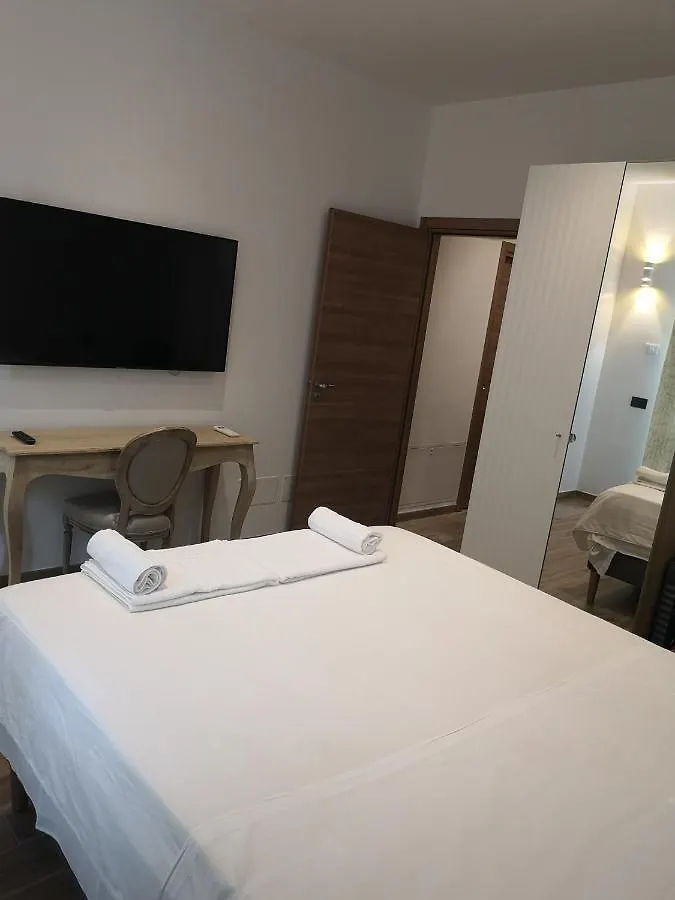 Apartments For You San Donato Milanese 0*,  Itálie